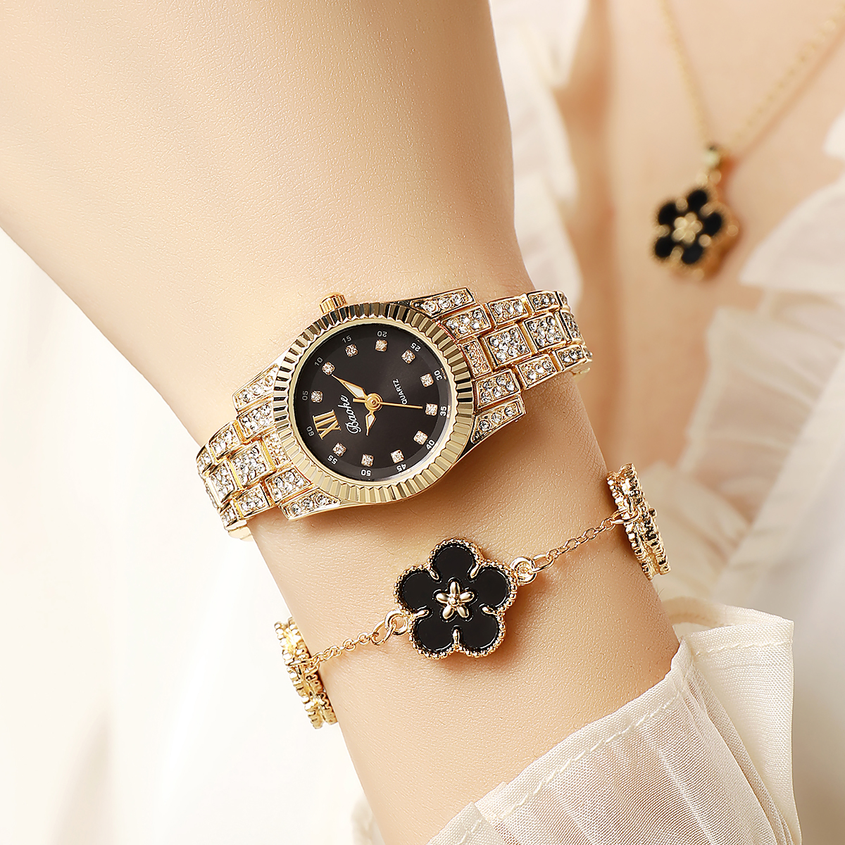 Luxury Watch Gold And Black - Luxury Gold Crystal Watch Black Clover
